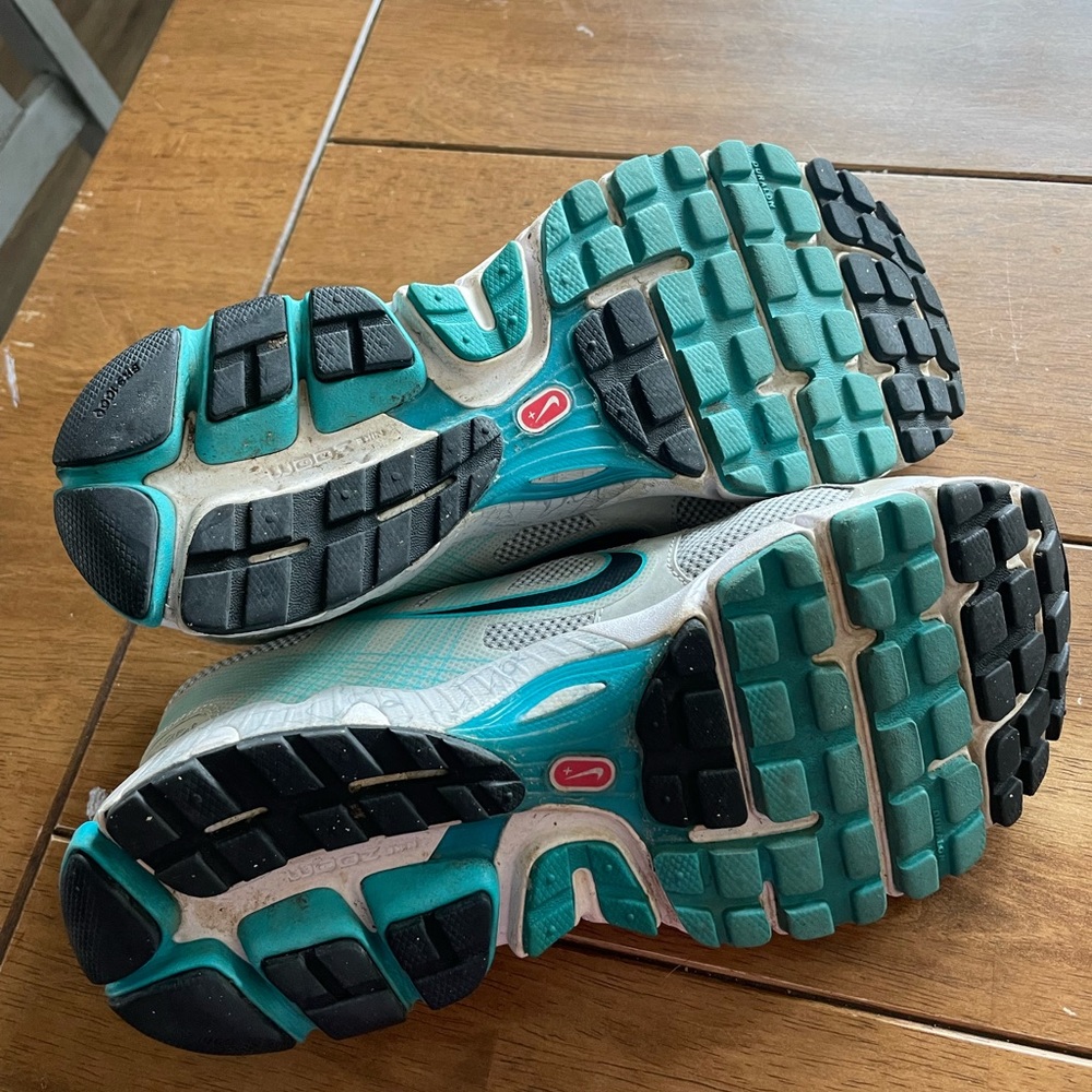 Nike 7.5 - Picture 3 of 5